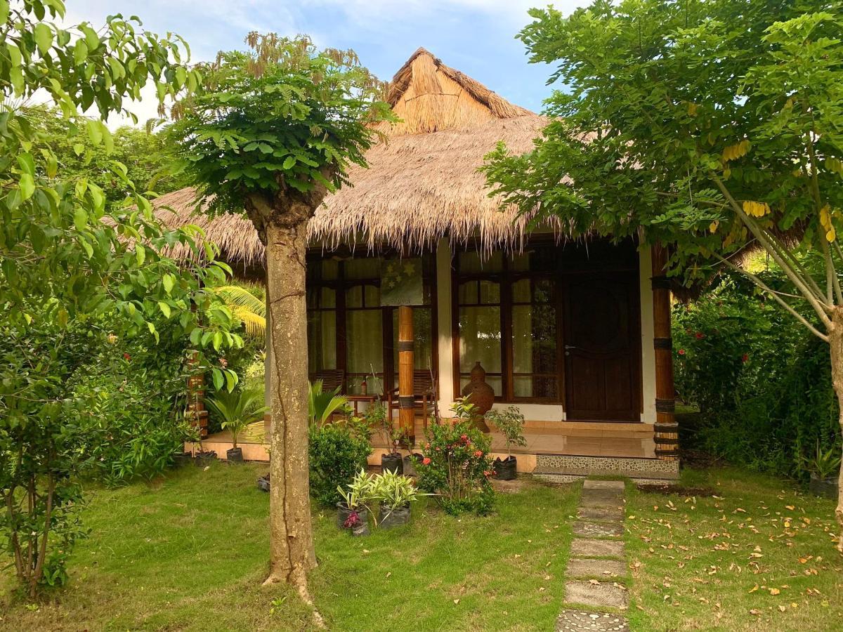Budi Sun Resort Маумере Экстерьер фото