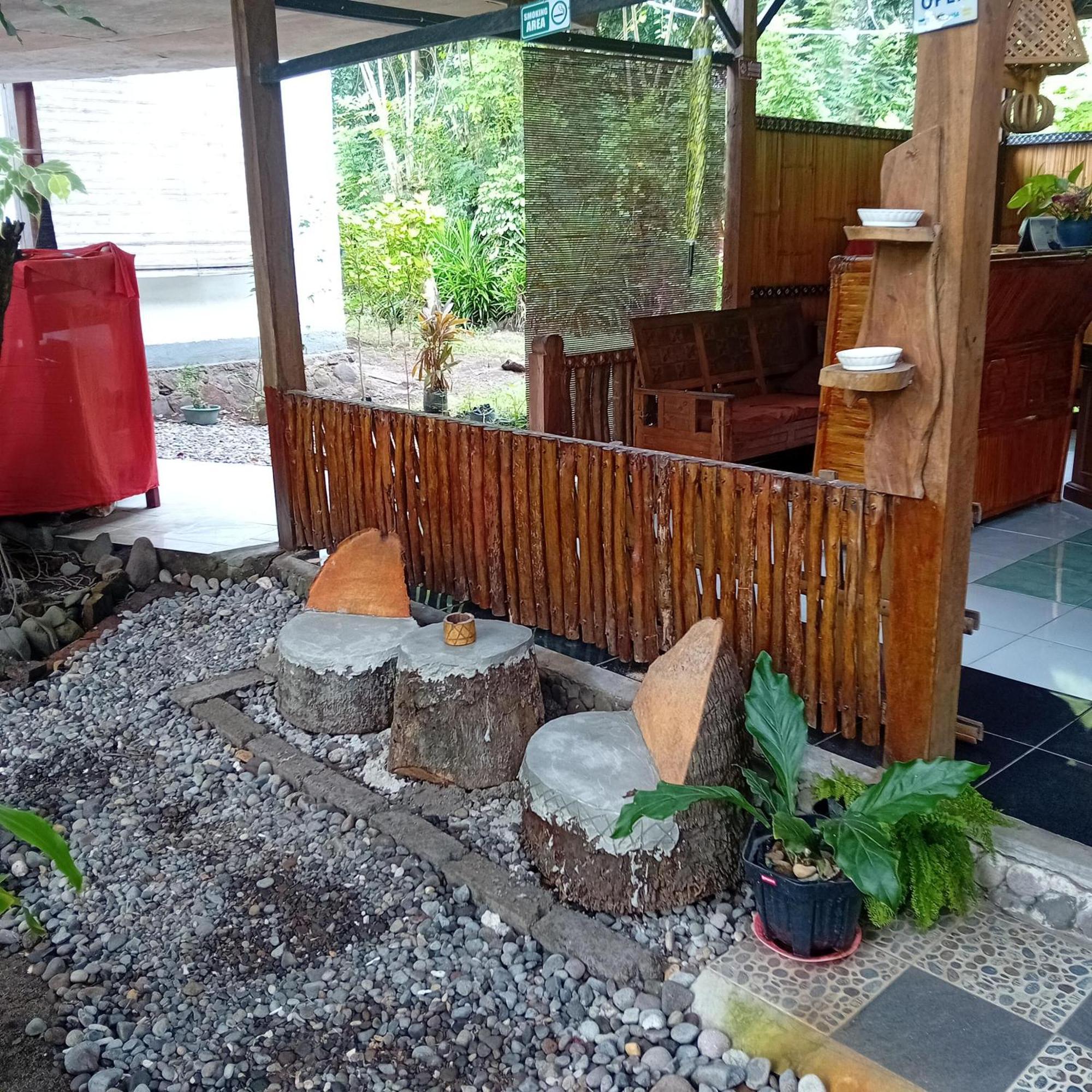 Budi Sun Resort Маумере Экстерьер фото