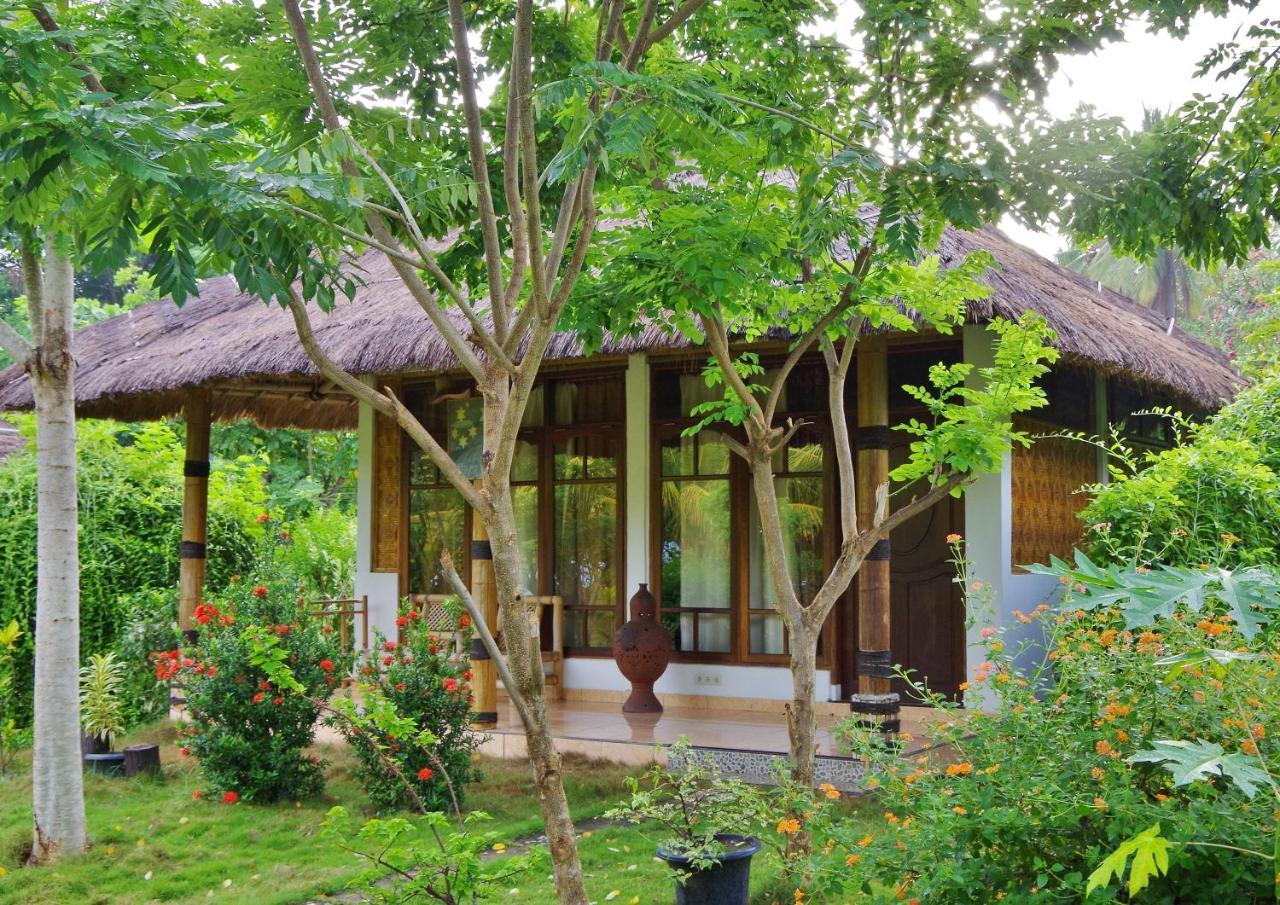 Budi Sun Resort Маумере Экстерьер фото