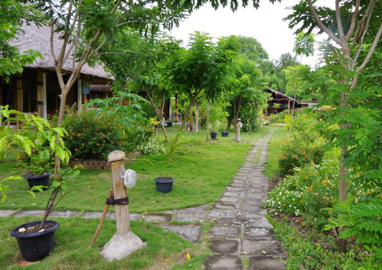 Budi Sun Resort Маумере Экстерьер фото