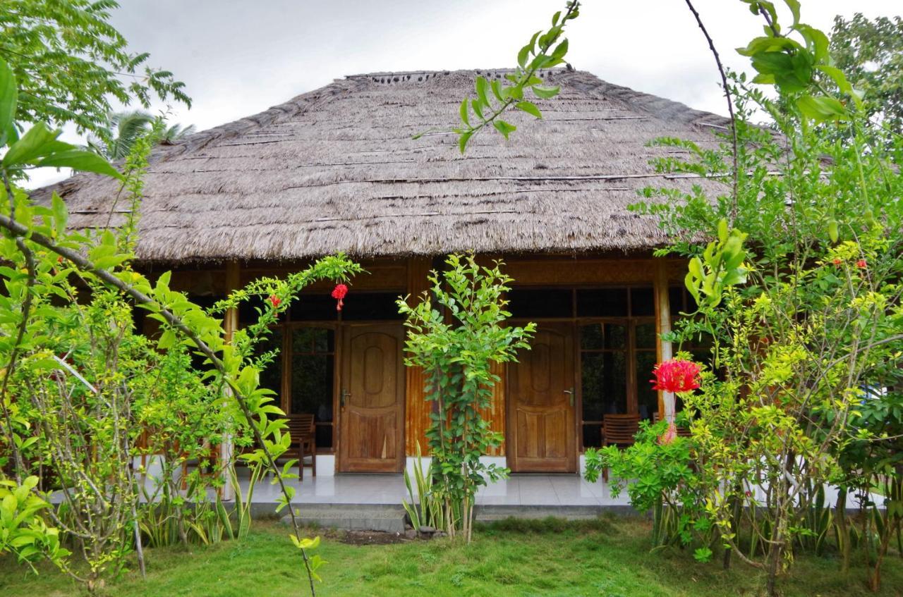Budi Sun Resort Маумере Экстерьер фото